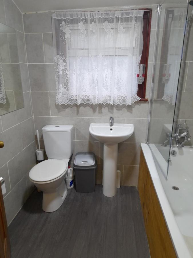 Bubblesbnb- 4 Bedroom House London Exterior photo